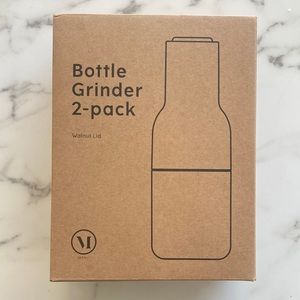Menu Bottle Grinder, 2-Piece in Carbon/Ash with Walnut Lid